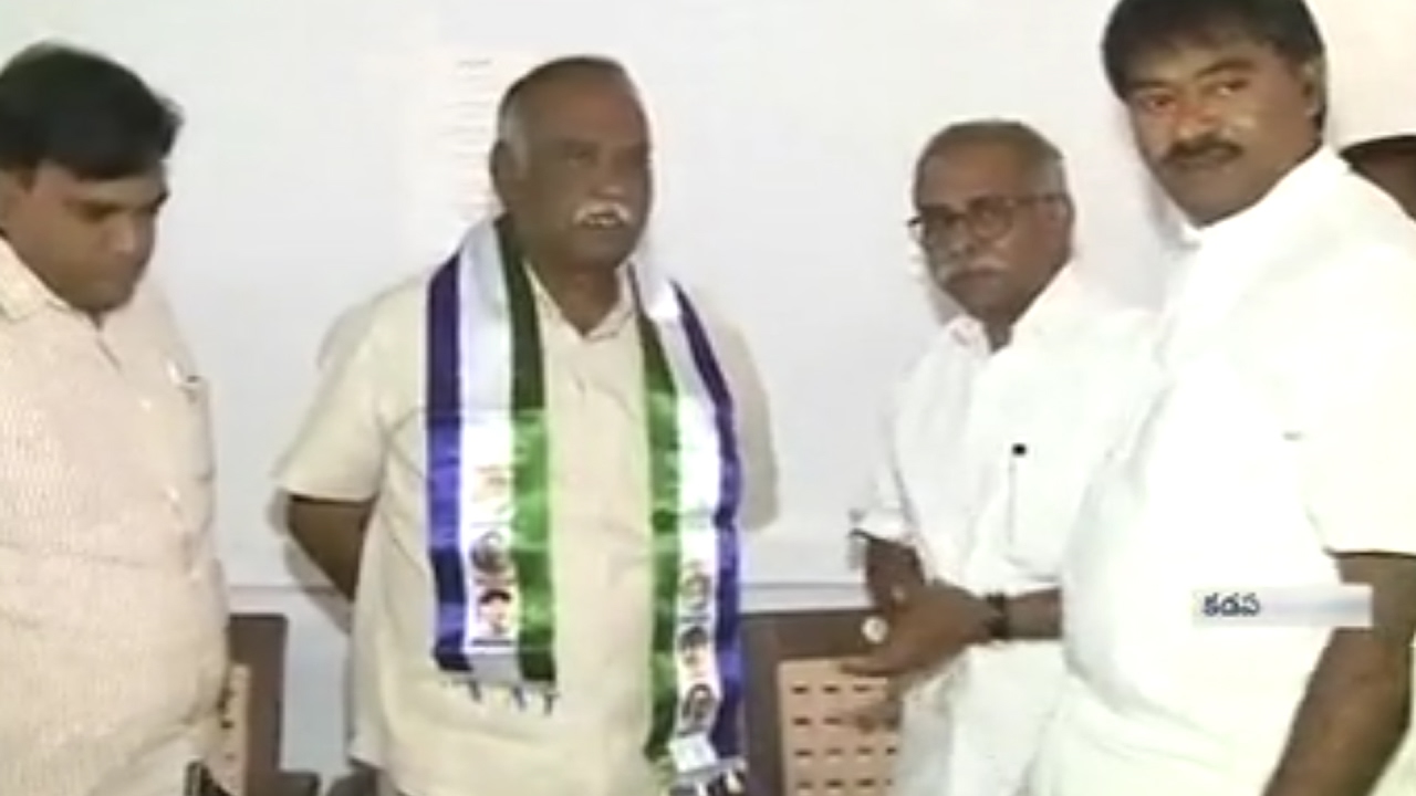 TDP Corporators Joins YSRCP in YSR Kadapa