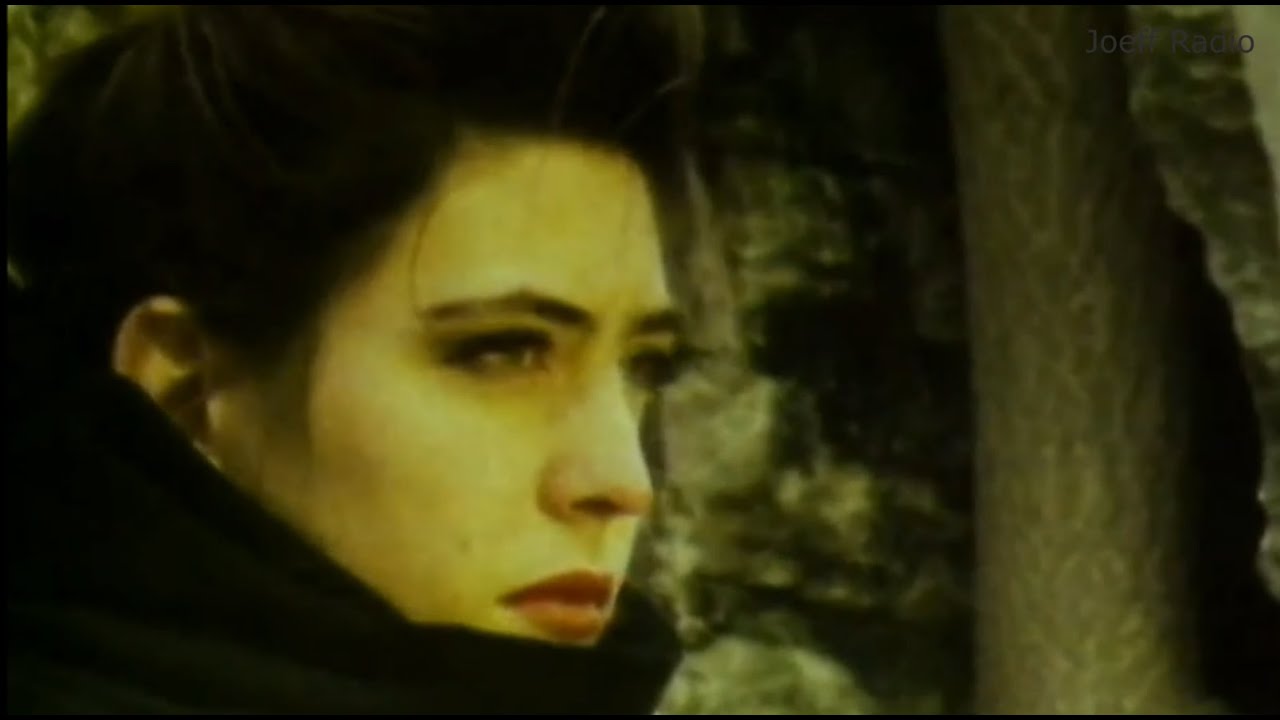 Jill Caplan - Comme sur une balan&ccedil;oire (1988 - Official Music Video HD)