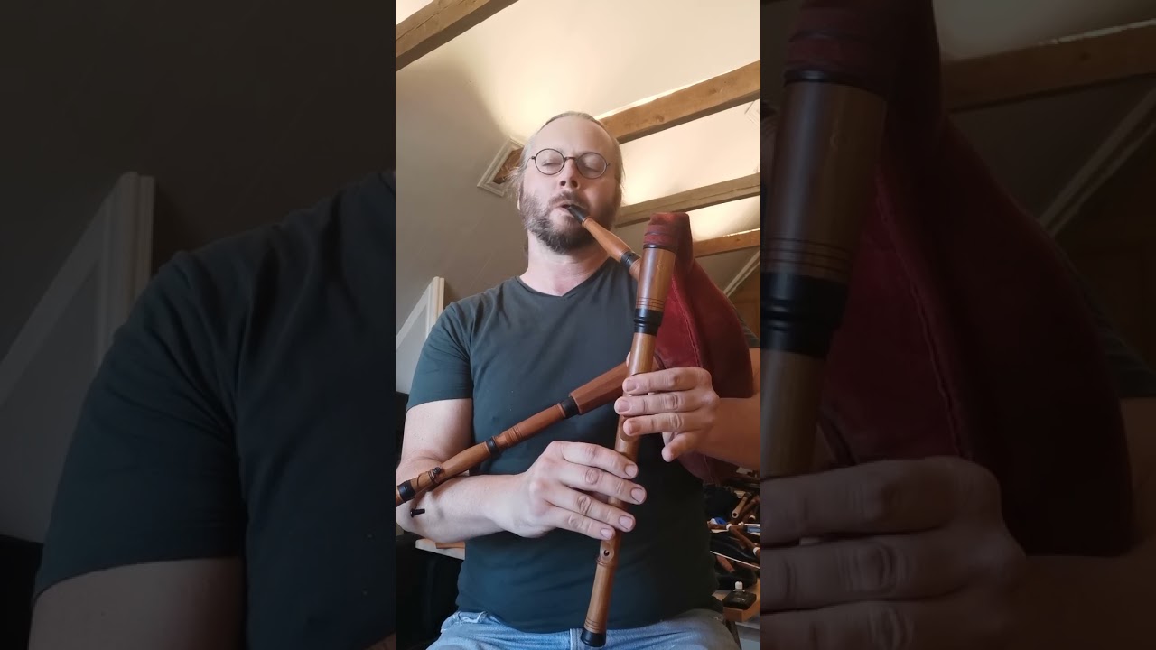 S&auml;ckpipa F/C, Swedish bagpipes.@maxpersson.bagpipes3459