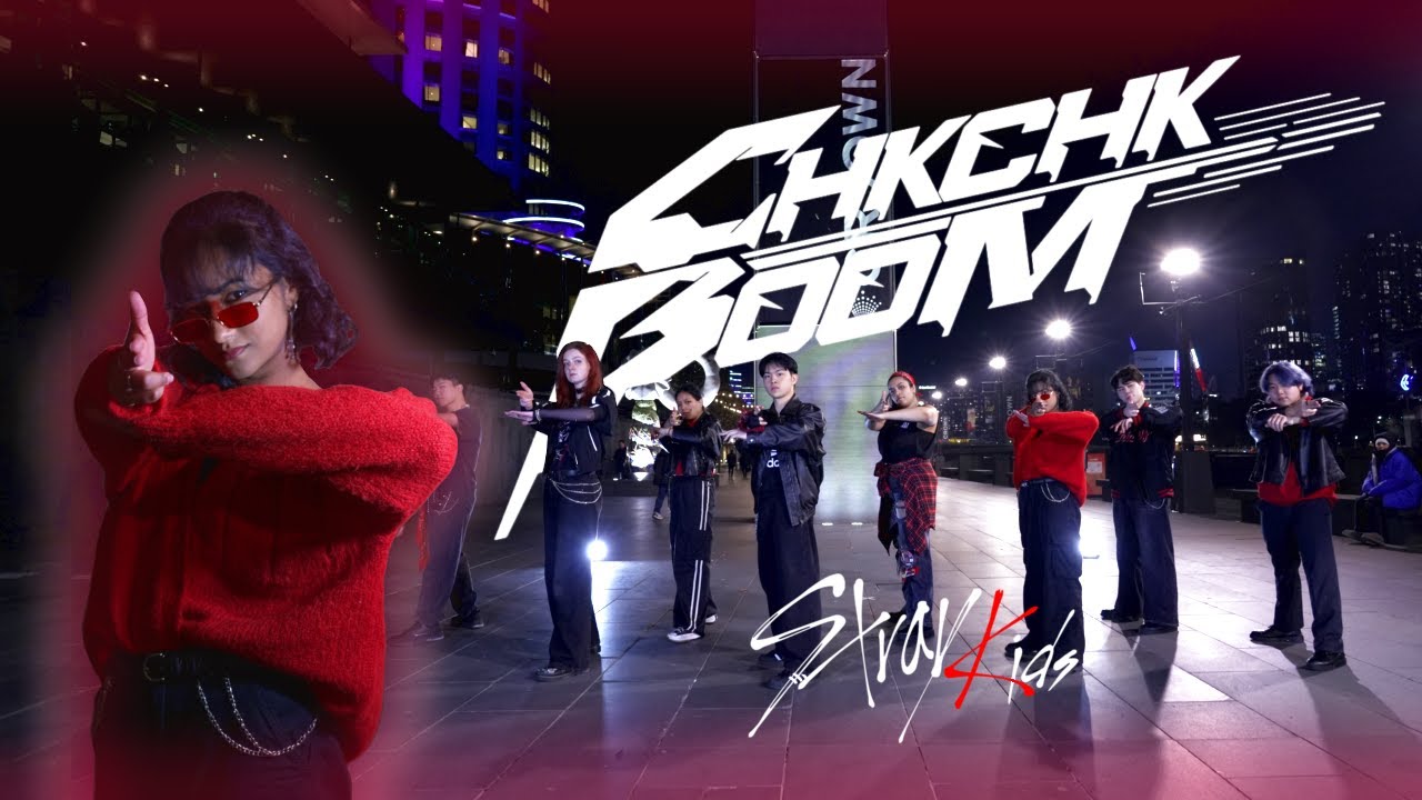 [ONE TAKE] [KPOP IN PUBLIC] STRAY KIDS 