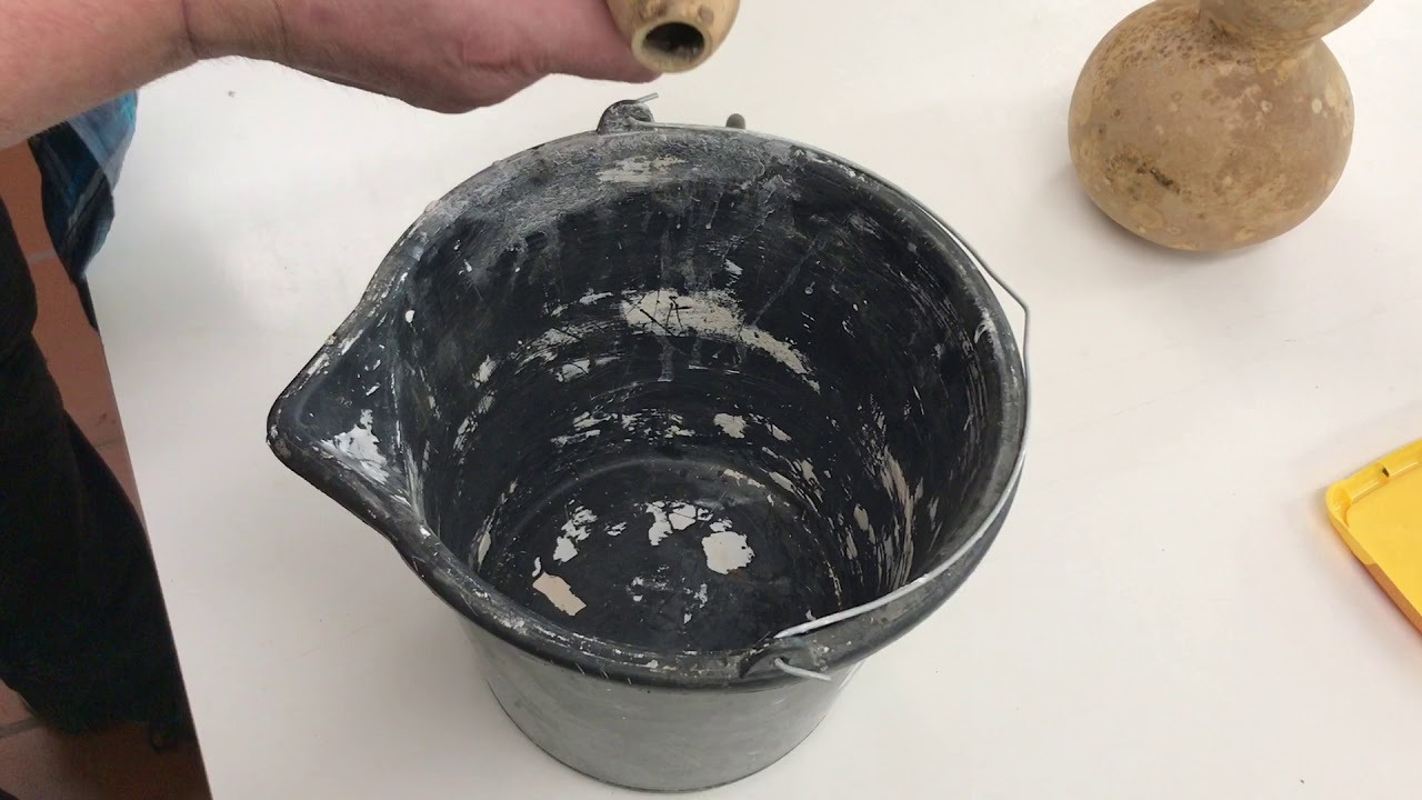 Trinkgefäß aus Flaschenkürbis