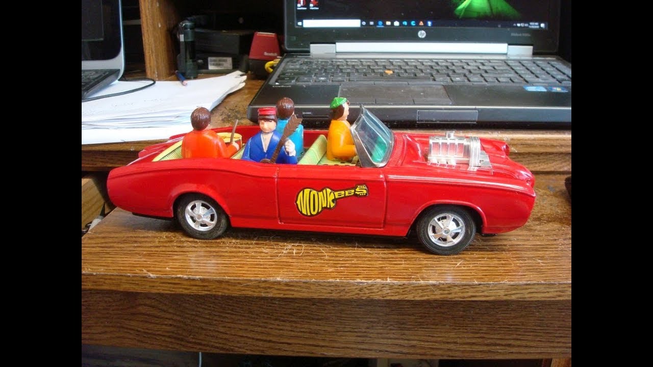 Repairing the 1968 Monkeey-  mobile 