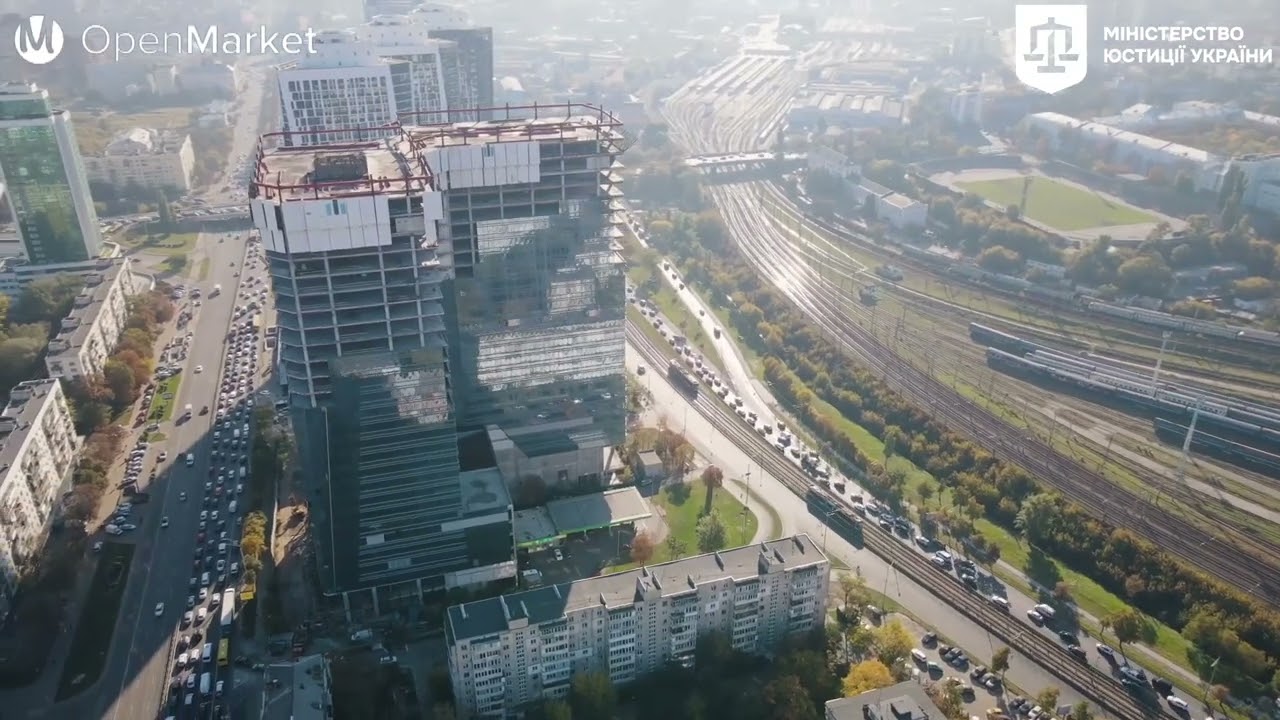 Об’єкт незавершеного будівництва громадського центру Sky Towers
