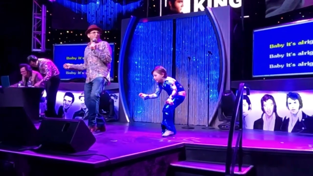 Fired up in Las Vegas after the 'EPiC: Elvis Presley In Concert' premiere: Karoke with The King