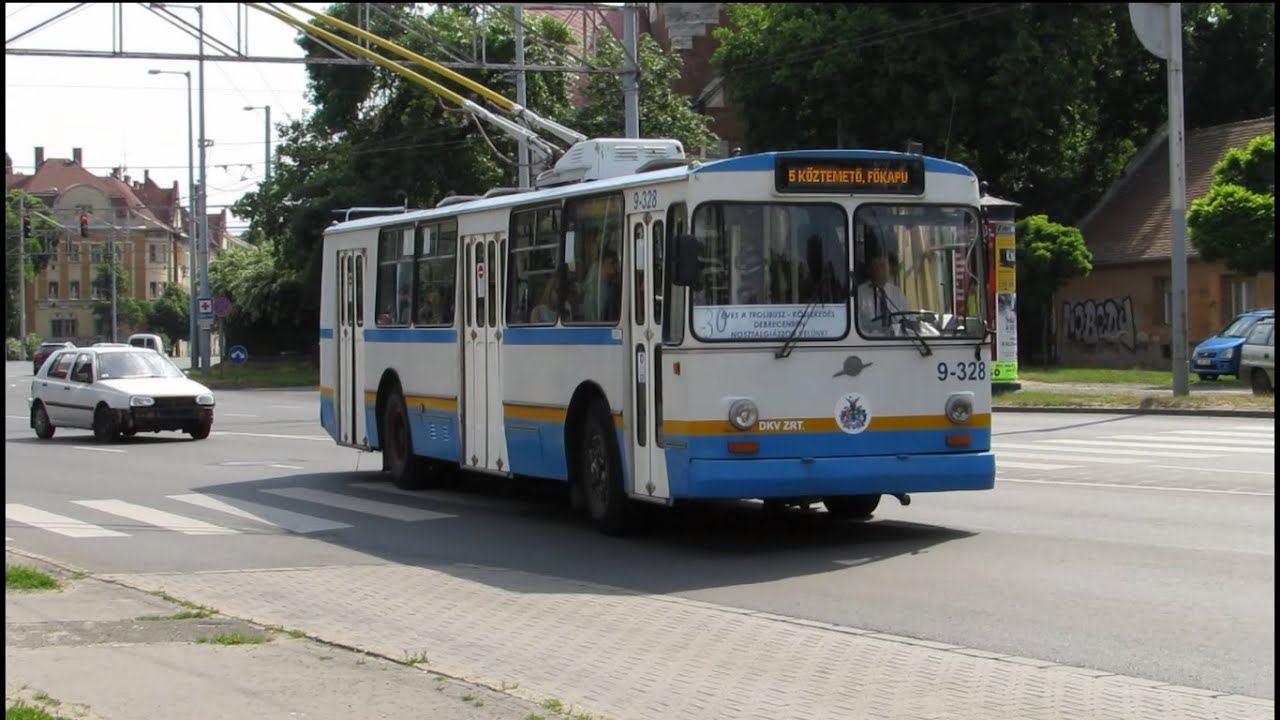 ZiU9-es nosztalgiajárat Debrecenben