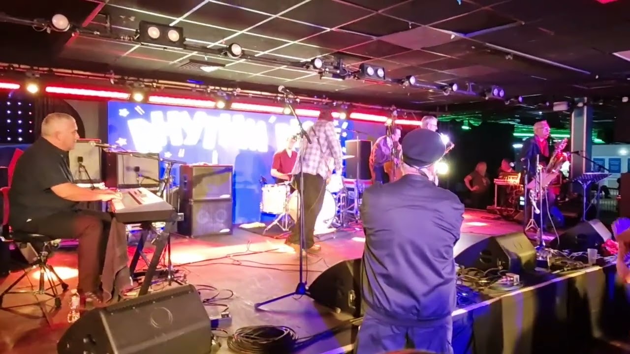 King Joe & The Atlantics - RHYTHM RIOT 2025 - 'Oh Little Girl'