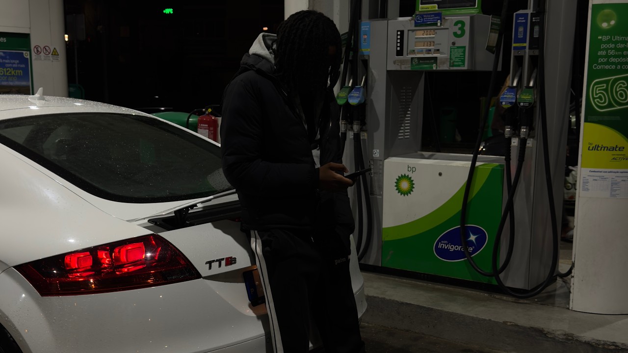 SOU ANGOLANO E COMPREI UM AUDI TTS AOS 19 ANOS.   48H/VLOG