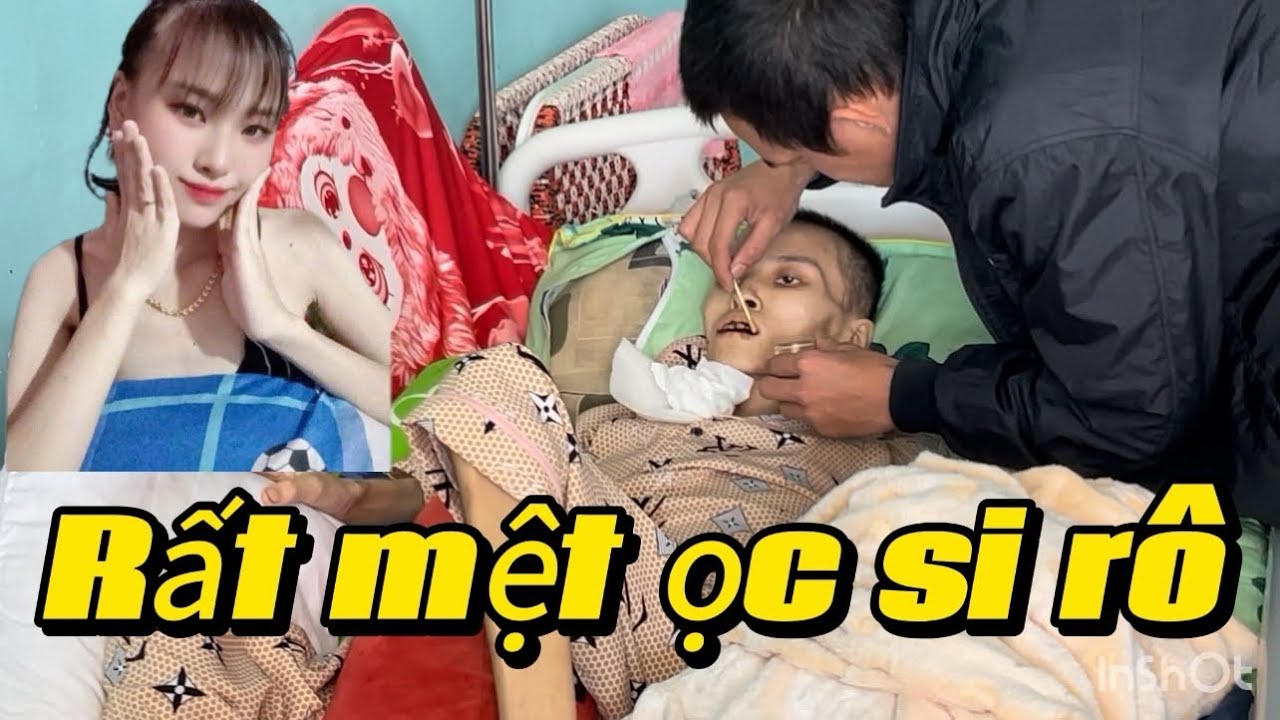 Hiện tại như rất mệt rồi ọc ra nhiều thứ màu đen luôn 