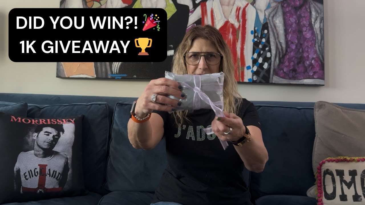 Победитель розыгрыша призов в честь 1000 подписчиков 🎉 Вы выиграли? 👜✨🏆