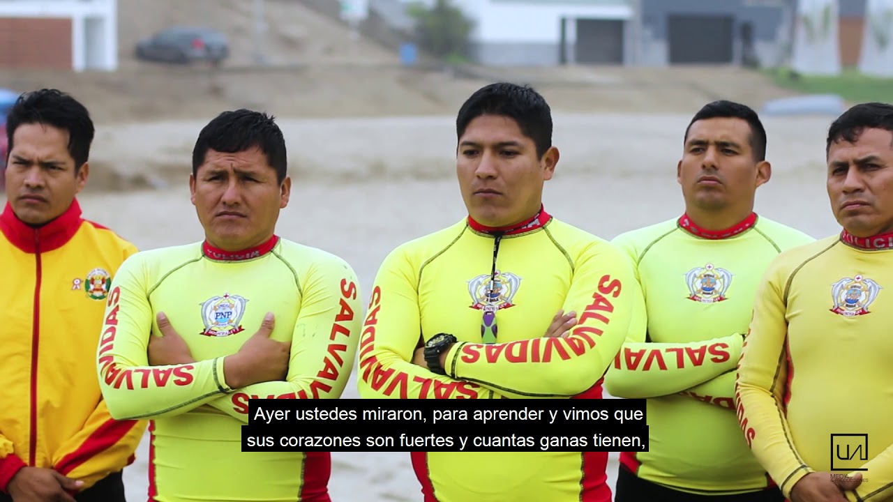 CAPACITACION EN RESCATE DE MOTOS ACUATICAS EN OLAS - LIMA PERU