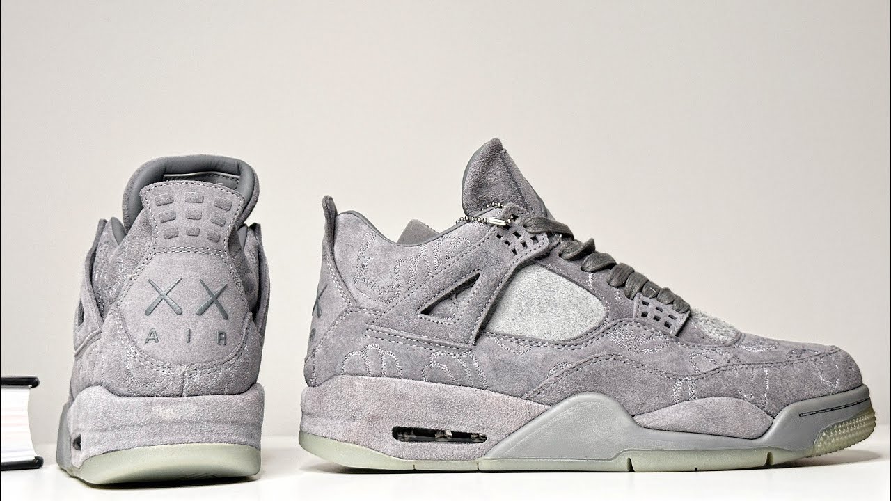 Кроссовки Air Jordan 4 Kaws серые **с кроссовками**