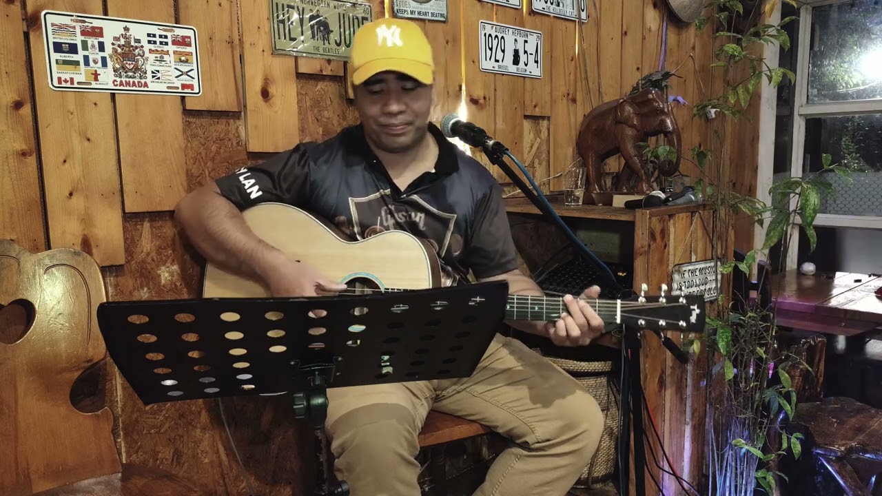 Jim Croce — Time In A Bottle cover song by Froilan Canapit at Safari Baguio Live Band Music
