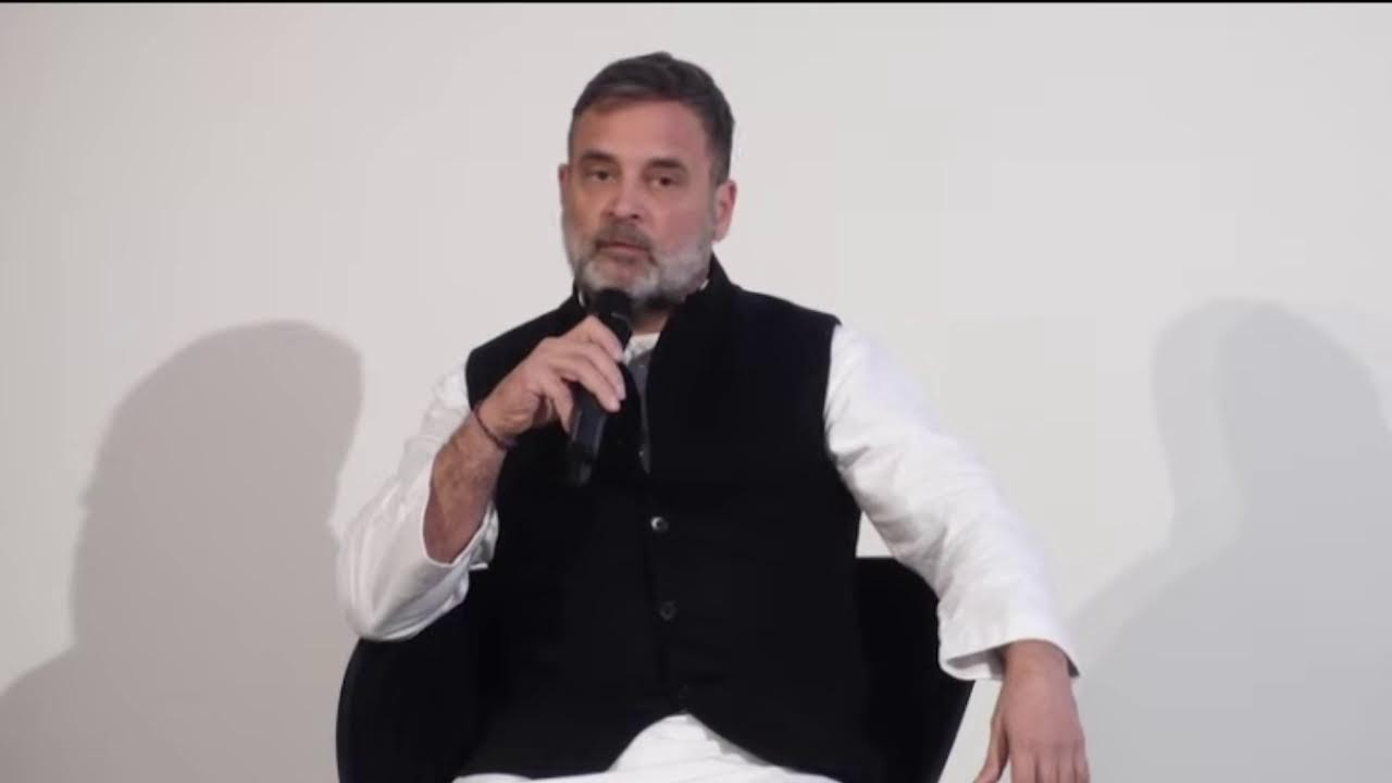 Politics is the art of listening | Hertie School, Berlin | Rahul Gandhi