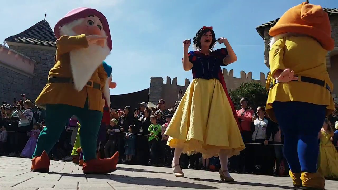 La Cavalcade de la Grande Celebration / Grand Celebration Cavalcade 12.04.2017 Disneyland Paris