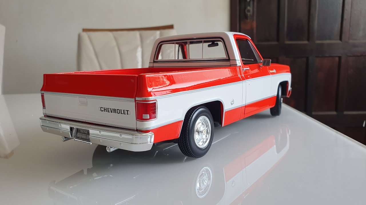 Unboxing da Chevrolet c10 Chayenne Super 1974 escala 1/18 maisto 