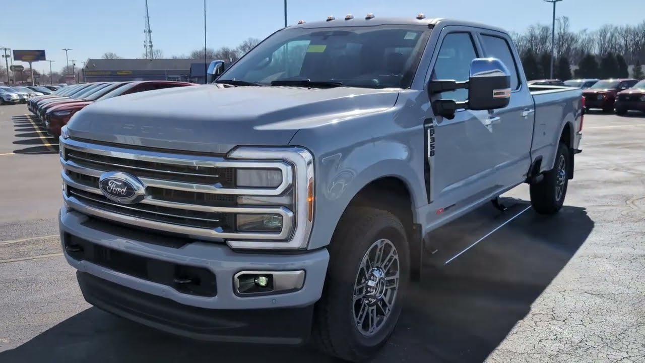 2025 Ford F-350 Platinum Plus in Glacier Gray