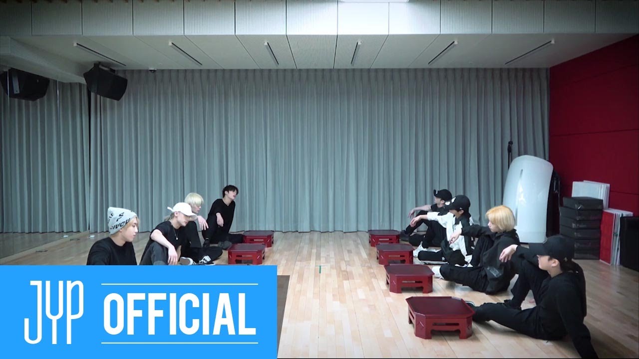 Stray Kids 