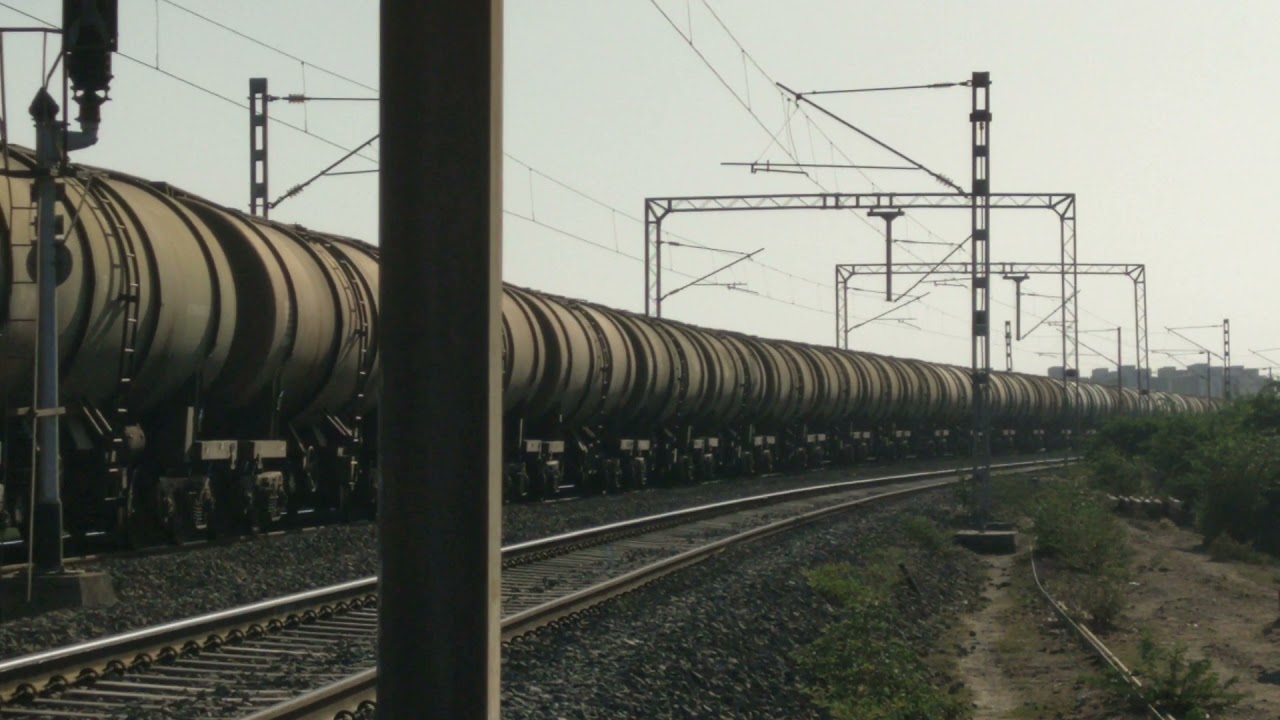 Wag5A Twins With Tanker Freight Heavy Braking At Udhna Outer