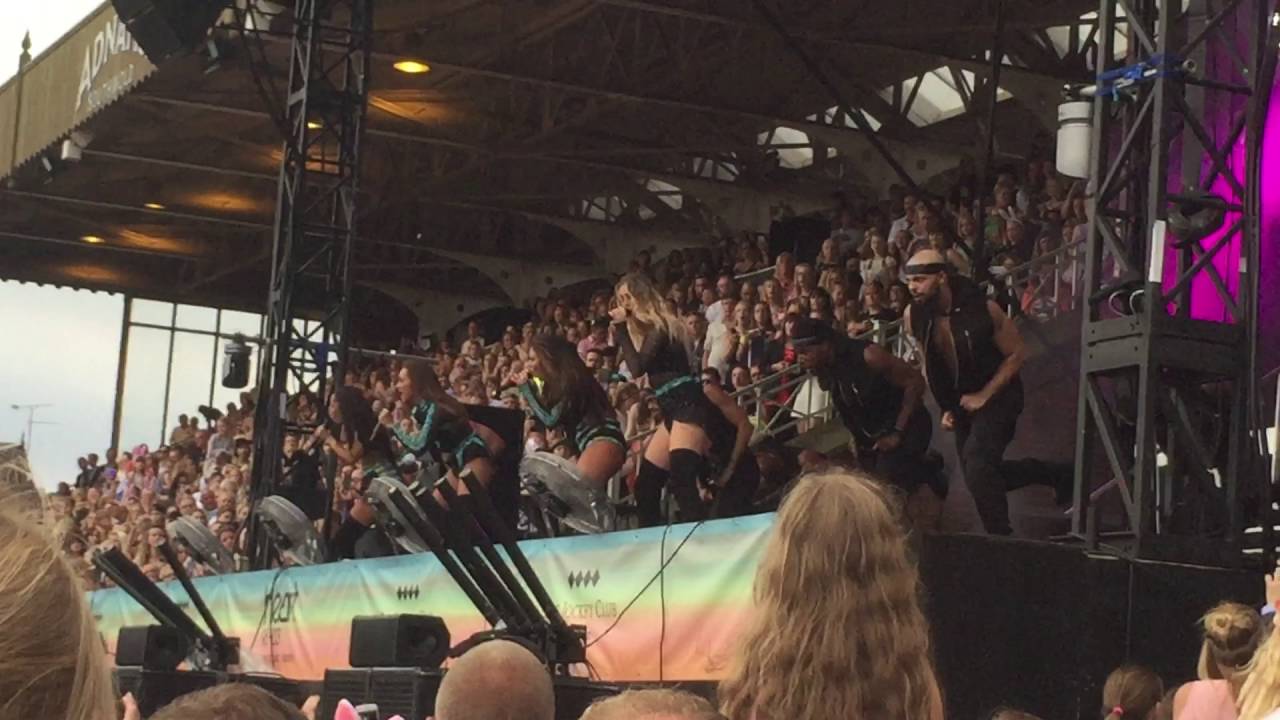 Little Mix - Salute @ Newmarket Races
