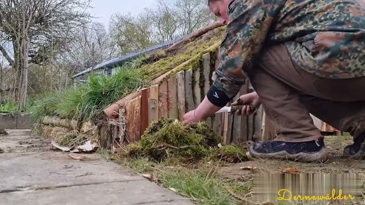 ich baue mir eine gem&uuml;tliche Unterkunft Lehmh&uuml;tte  mit Erdofen😉🪓🏕🌲