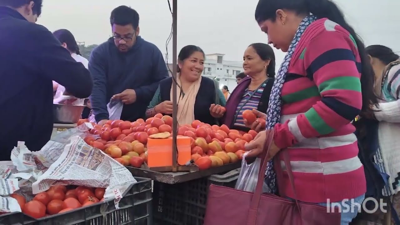#Daily life style vlog #aaj fr gaye sabji mandi #