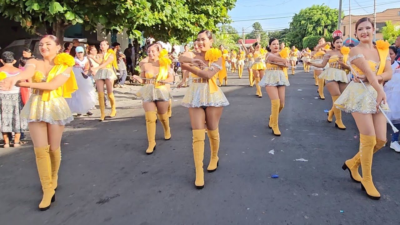 🎊 Impresionante Desfile del Comercio en SANTA ANA 2025