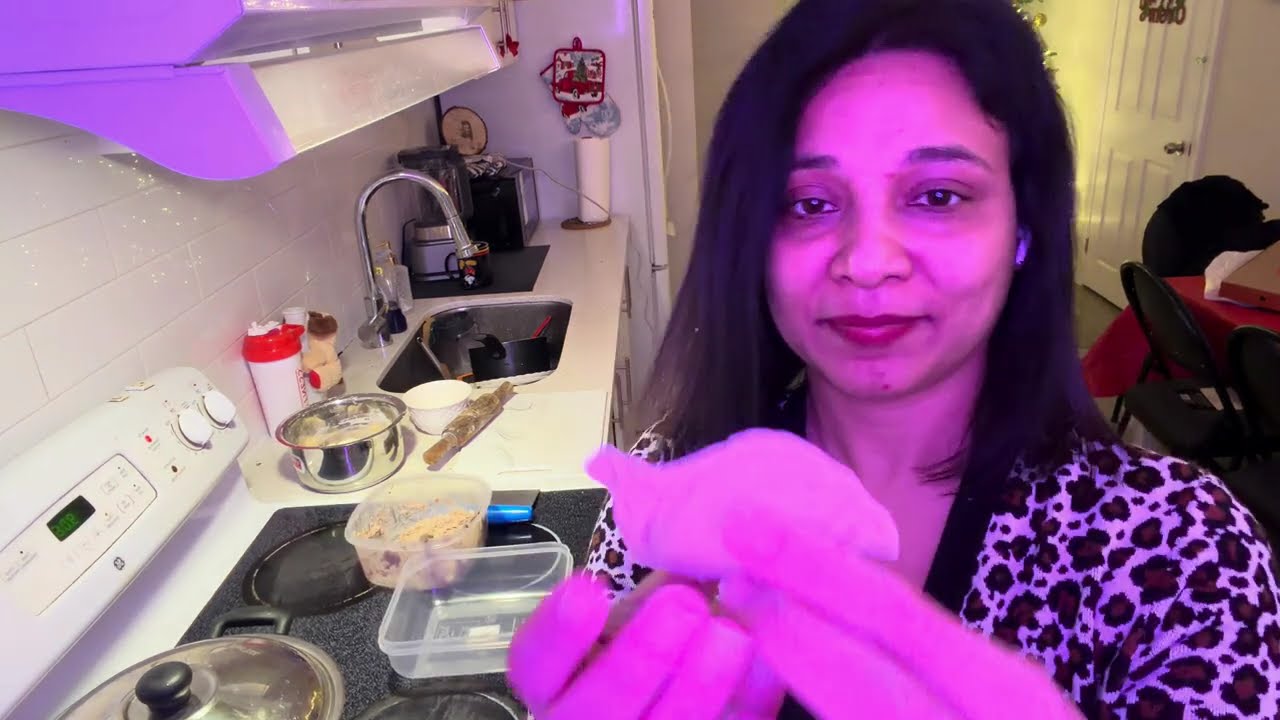 The Secret to JUICY Street-Style Momos 🥟 | Day 4 of 10 Days Vlog😍