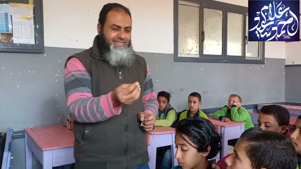 عجيب جدا(يحرق أمواله بيده)