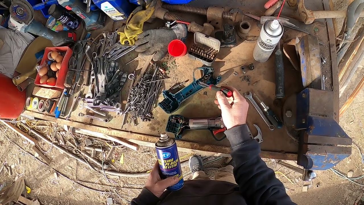 Cum se desface foarfeca Bosch Pro Pruner.