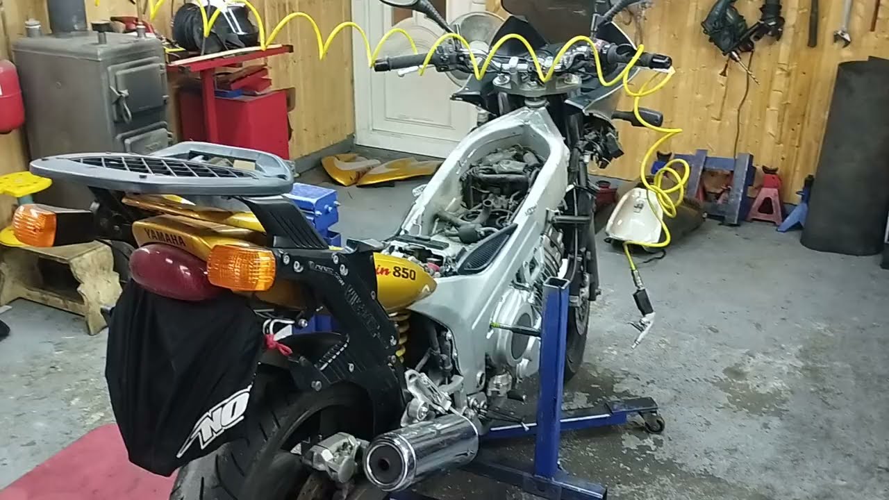 Taschner Garage - TDM 850 és egy kis körkép
