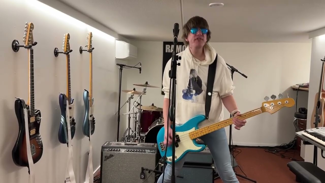 Ramones - 53rd & 3rd Bass Cover