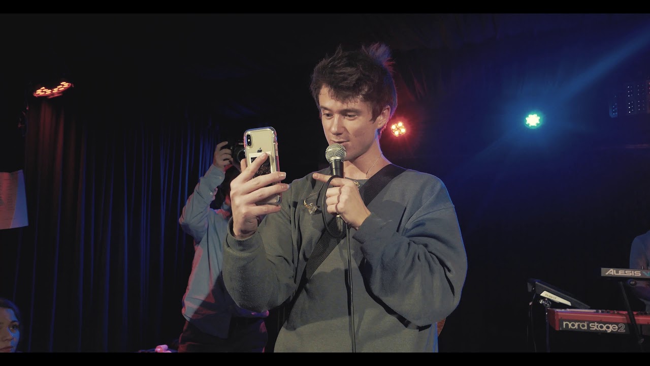 Alec Benjamin - Water Fountain (Live in Cologne 07.02.2019 Blue Shell)