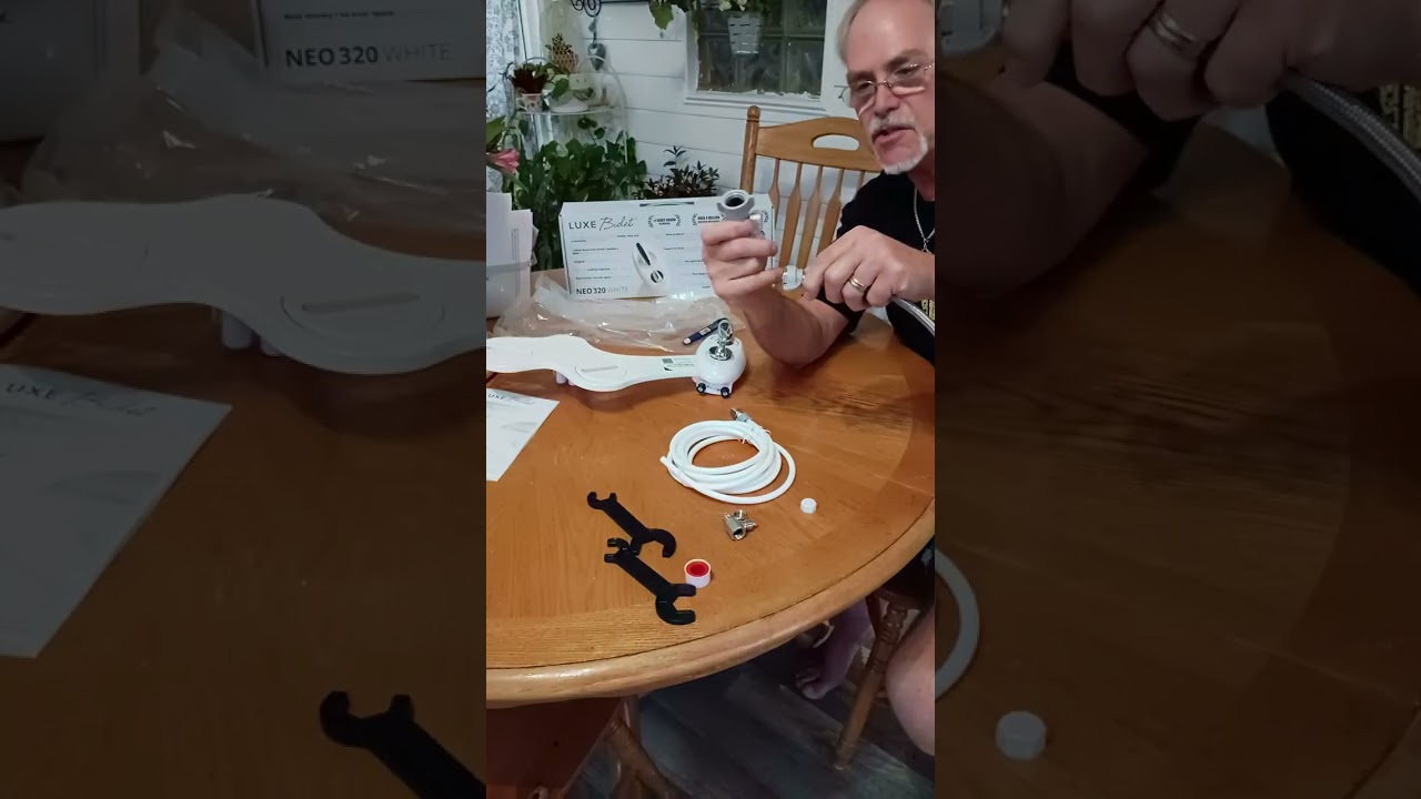 Unboxing the Luxe Bidet and advice on installing. 