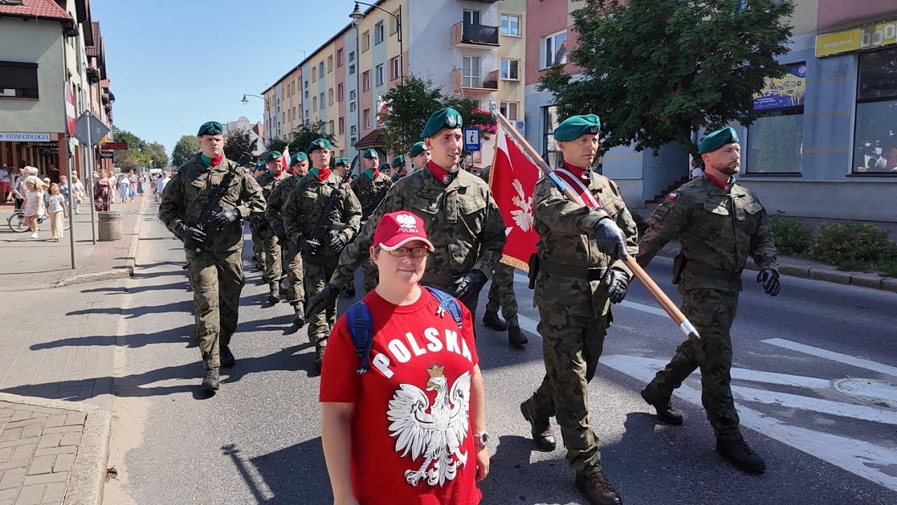 Piszanie uczcili Święto Wojska Polskiego. Przemarsz, uroczystości, Apel Poległych, salwa honorowa