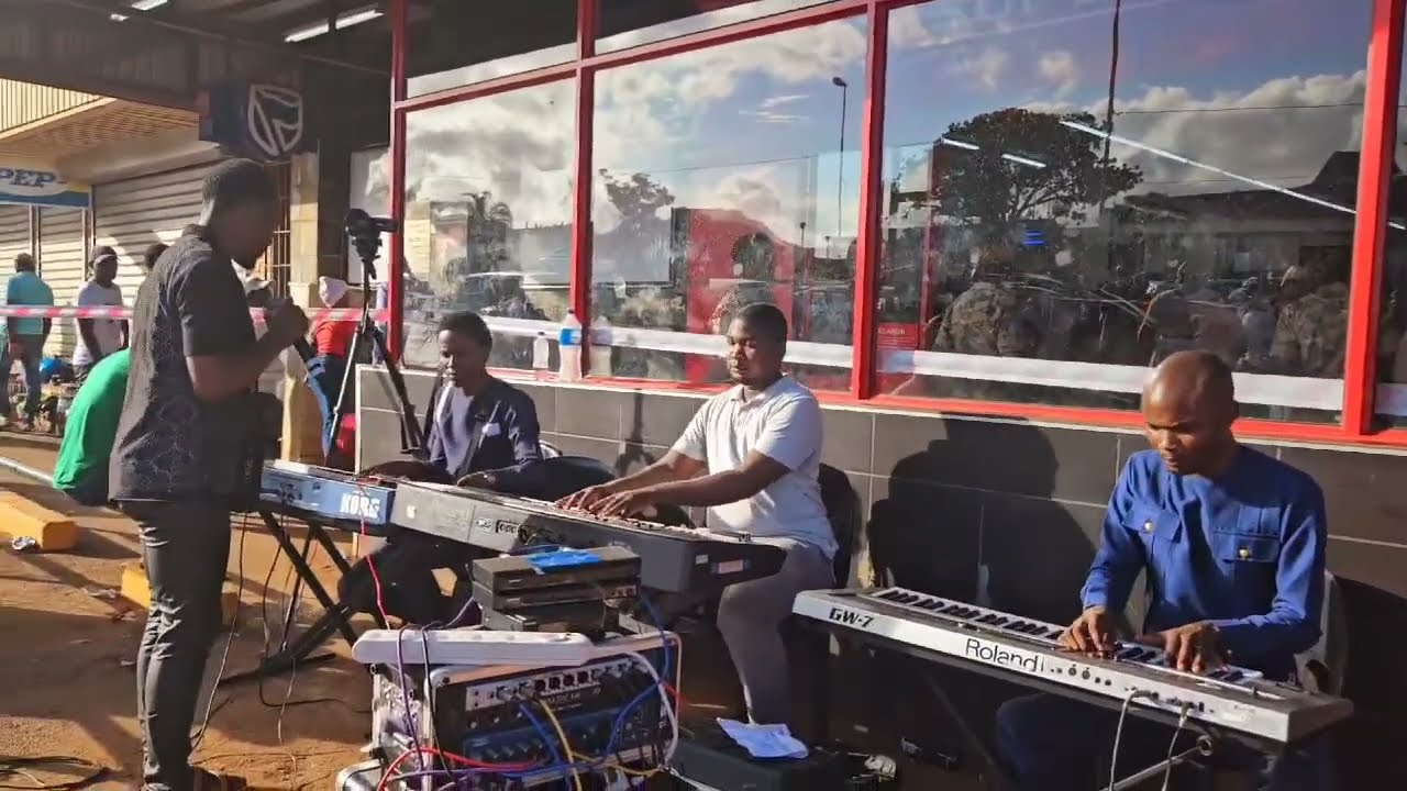 Itende - Ziyezwakala Izigi ZeNkosi|NabaNqobile