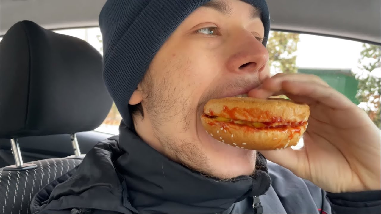 САМЫЙ ДЕШЕВЫЙ БУРГЕР В BURGER KING - 48 РУБЛЕЙ И ОН ВАШ!