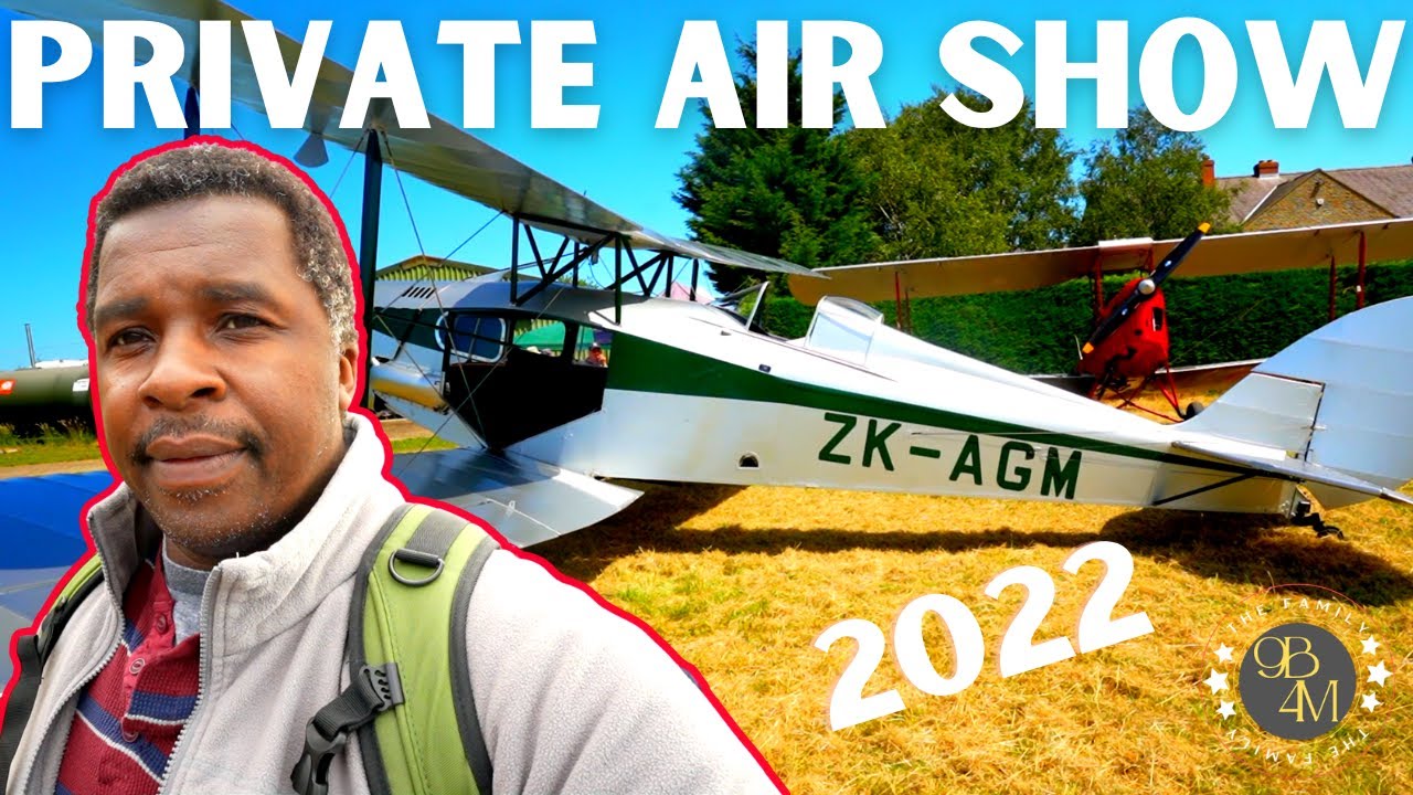 Watch a Spectacular Airshow with Classic British Aircraft!