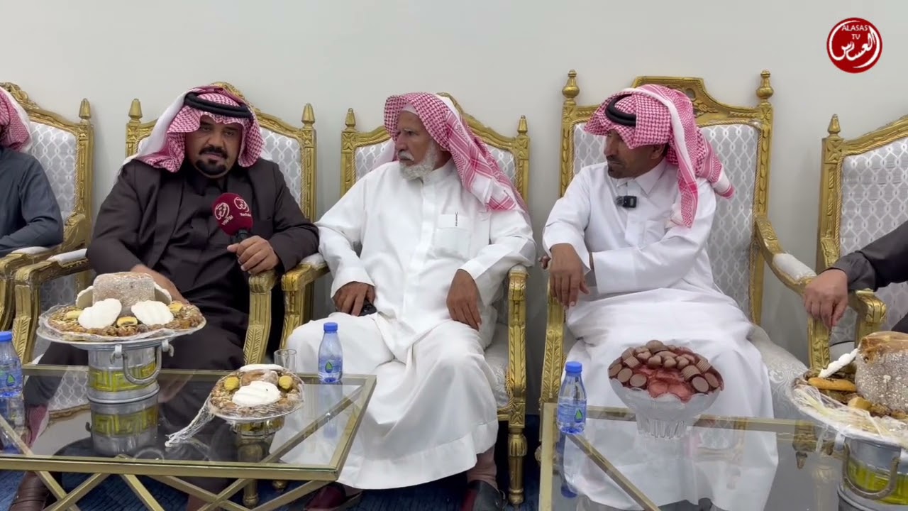 مجالس العرب في مزاد الابل في سوق وادي الدواسر مع الشاعر هتيل بن سعد