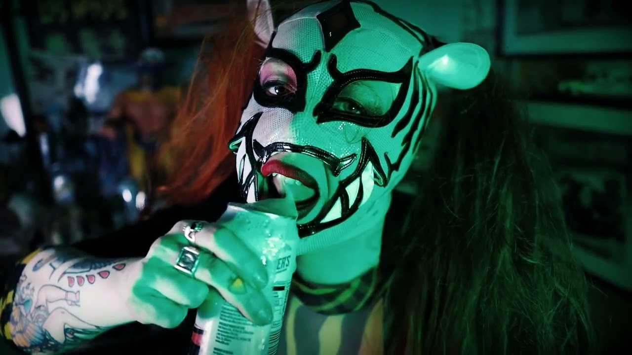 Los Coyote Men - Cans (Music Video)