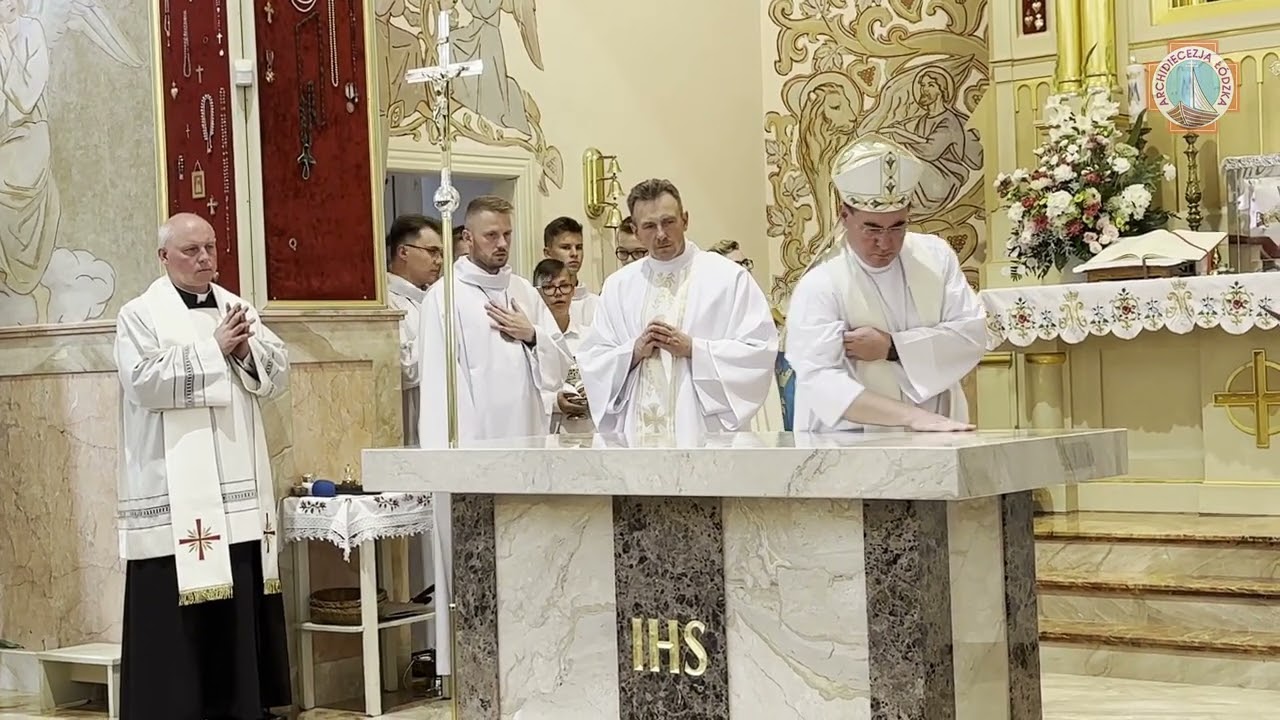 Konsekracja ołtarza w Sanktuarium Maryjnym w Skoszewach
