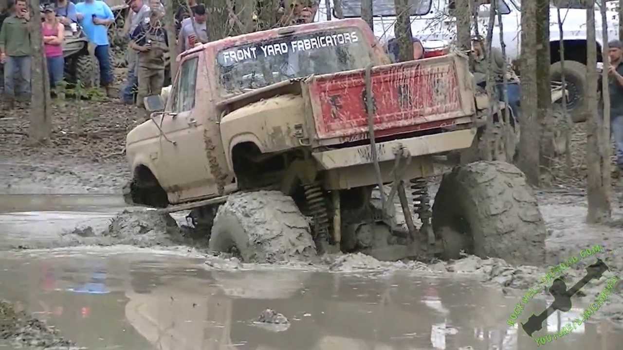 STEPSIDE FORD WITH CUT 54 BOGGERS DIGS THROUGH DEEP MUD!!!