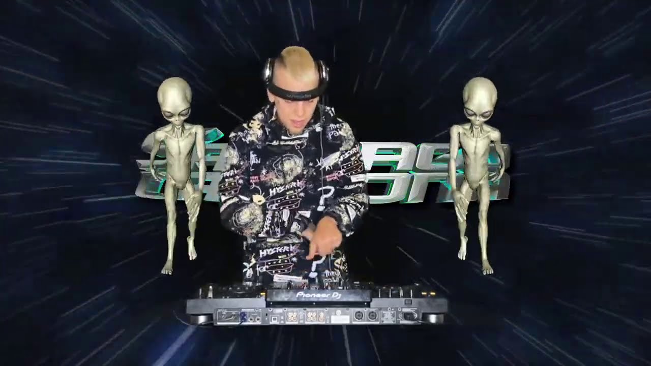 Santiago Cardona - Los Cardonasos #2 👽  (Live Guaracha Set)
