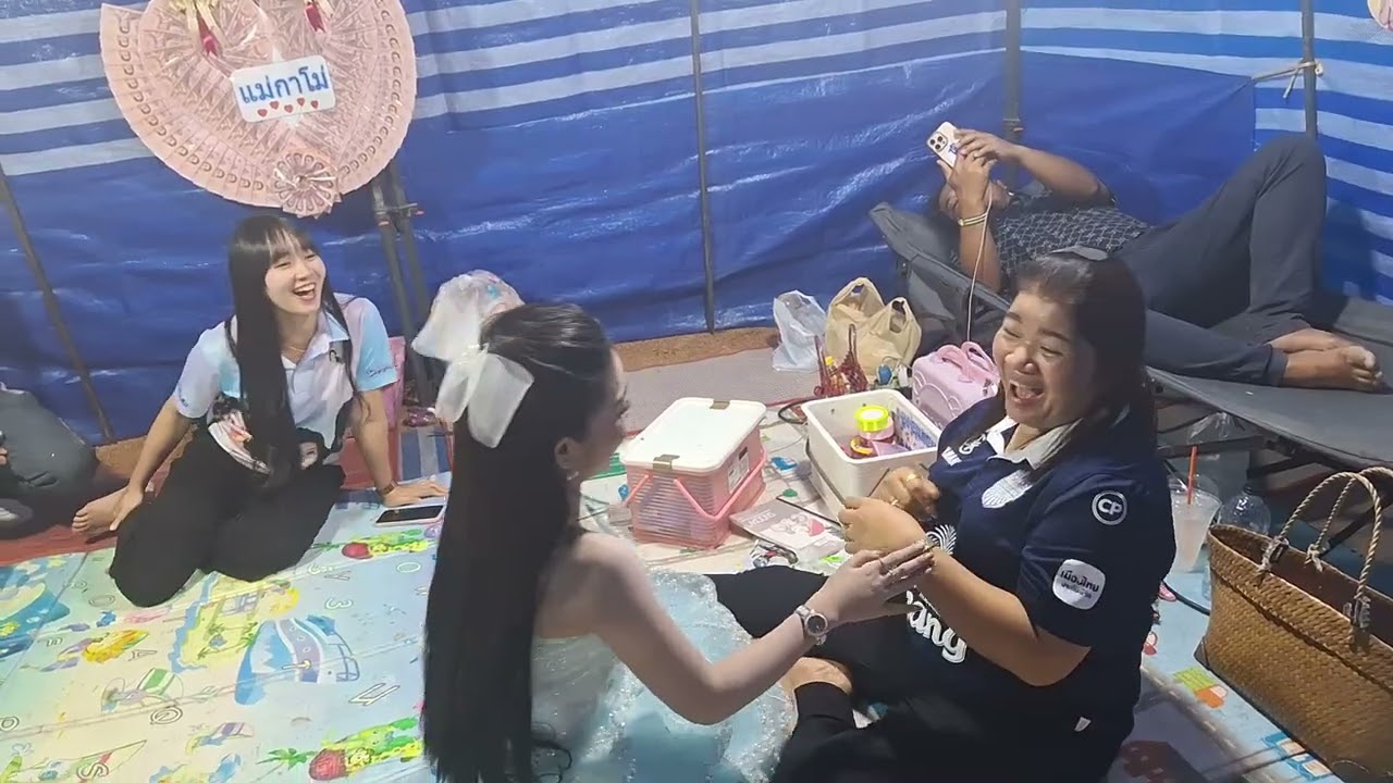 แม่ลูกคู่ฮา