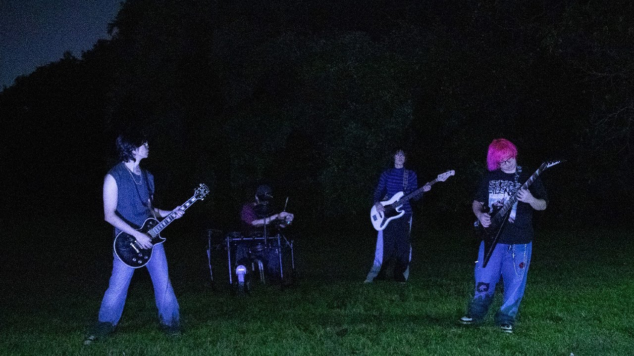 BLACKBOURNE - leave the tv on, alex (music video)