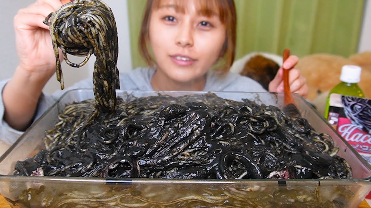 【大食い】海鮮イカスミパスタ10人前
