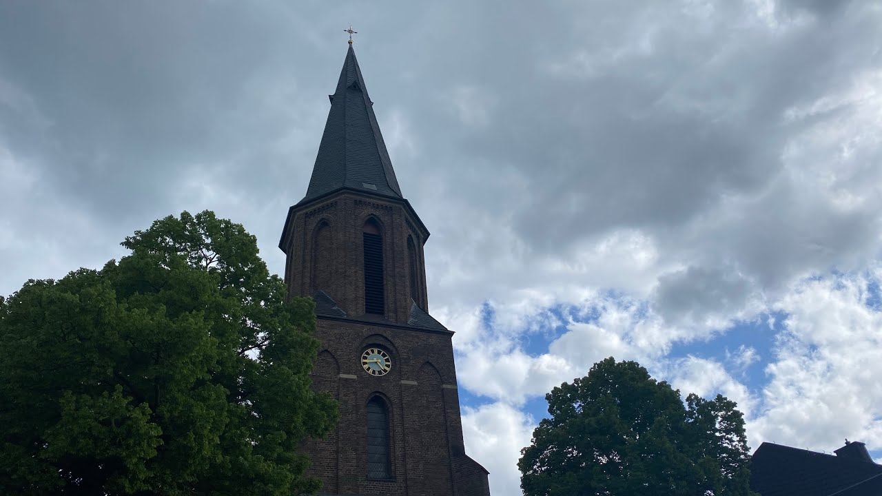 Bonn- Friesdorf ( BN) Die Glocken der Kath. Pfarrkirche St. Servatius