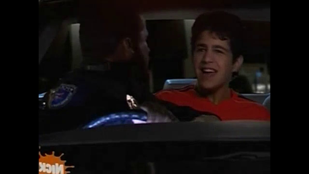 Drake and Josh - The Grapefruit - (the best built up joke in the history of comedy)