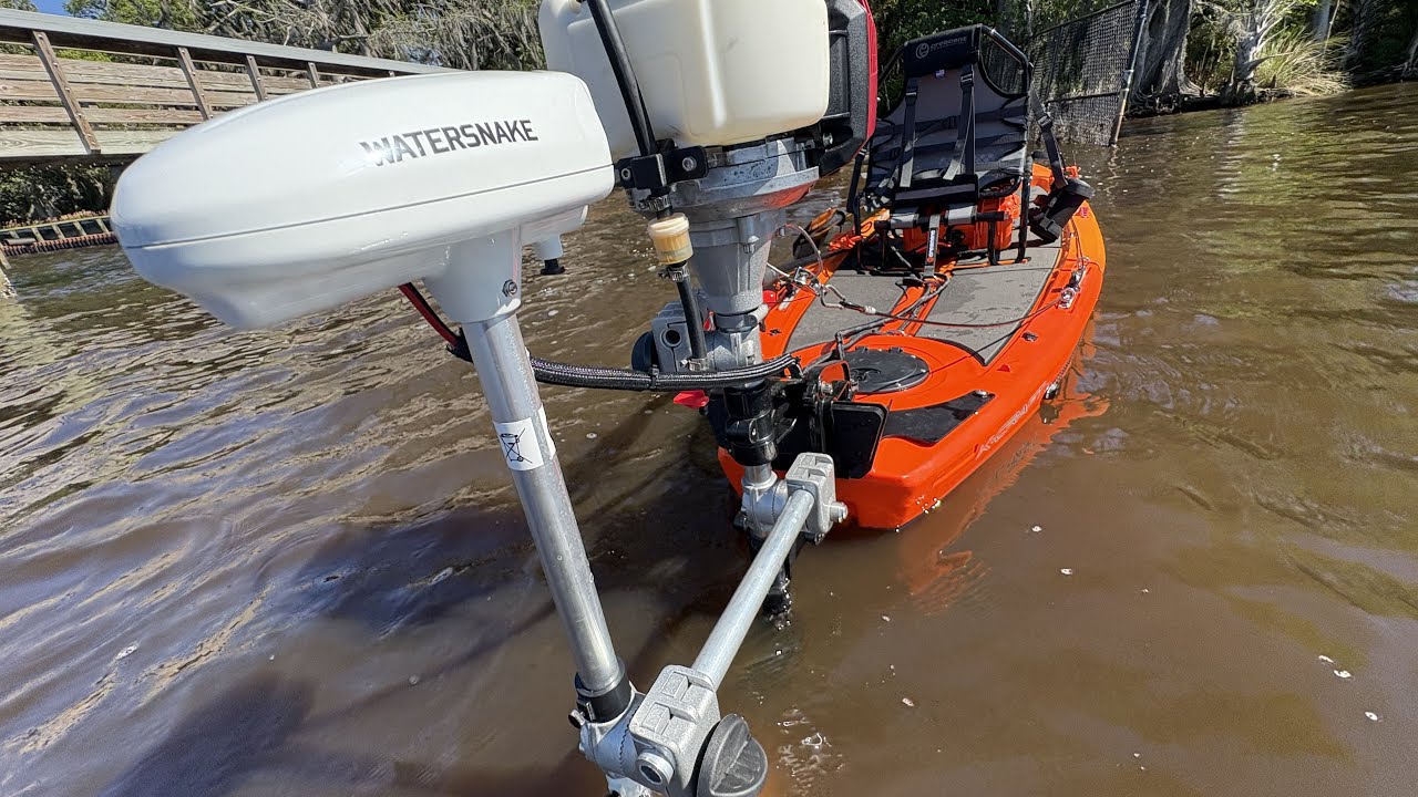 20v Dewalt Battery Powered Watersnake Running Tandem Off of a KB Outboard on a Crescent K Craft