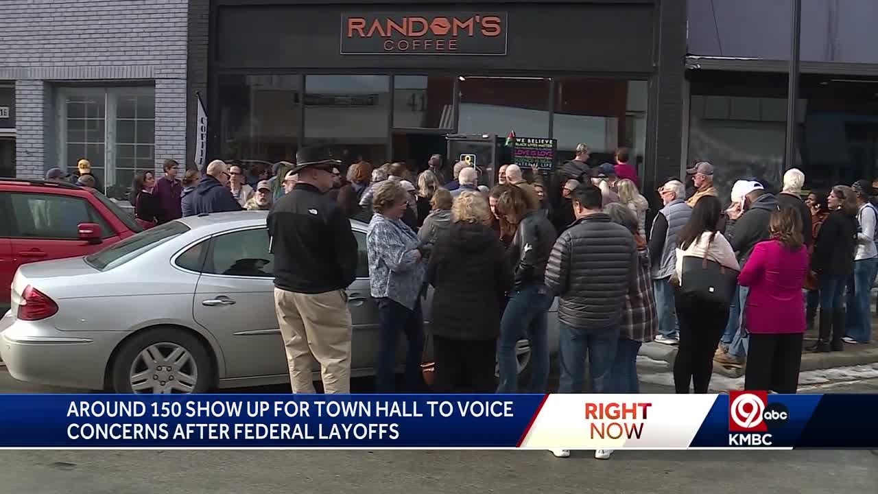 Town hall with U.S. Rep. Mark Alford turns into somewhat of a shouting match over federal job cuts