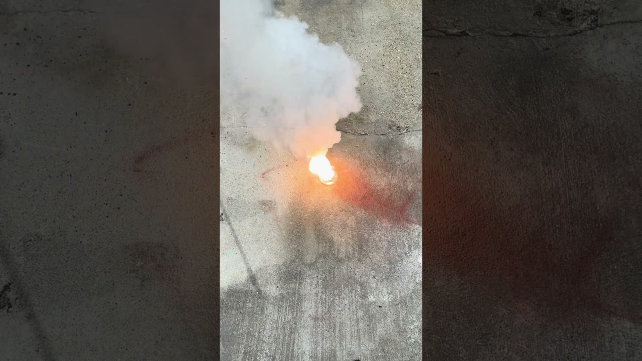 Thermite reactions burn at 2500 &deg;C #science #chemistry #experiment
